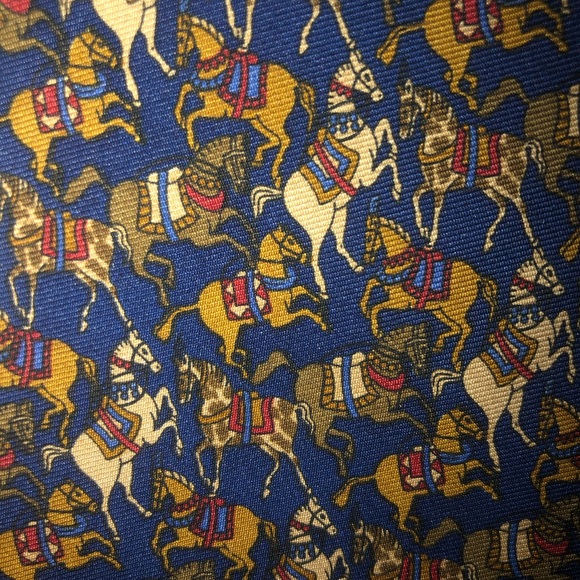 Salvatore Ferragamo Necktie - Picture 4 of 8